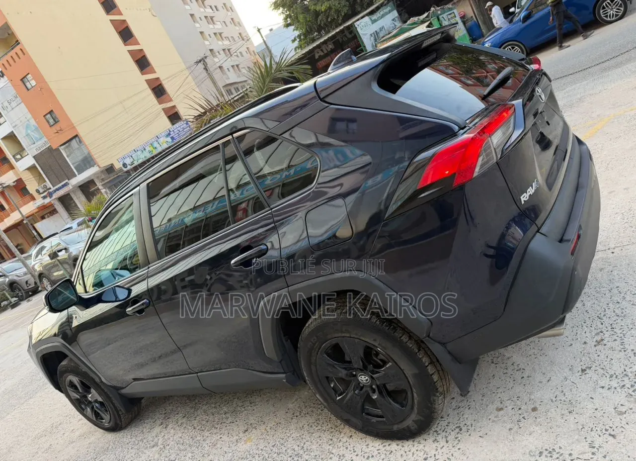 Toyota RAV4 2019 Bleu