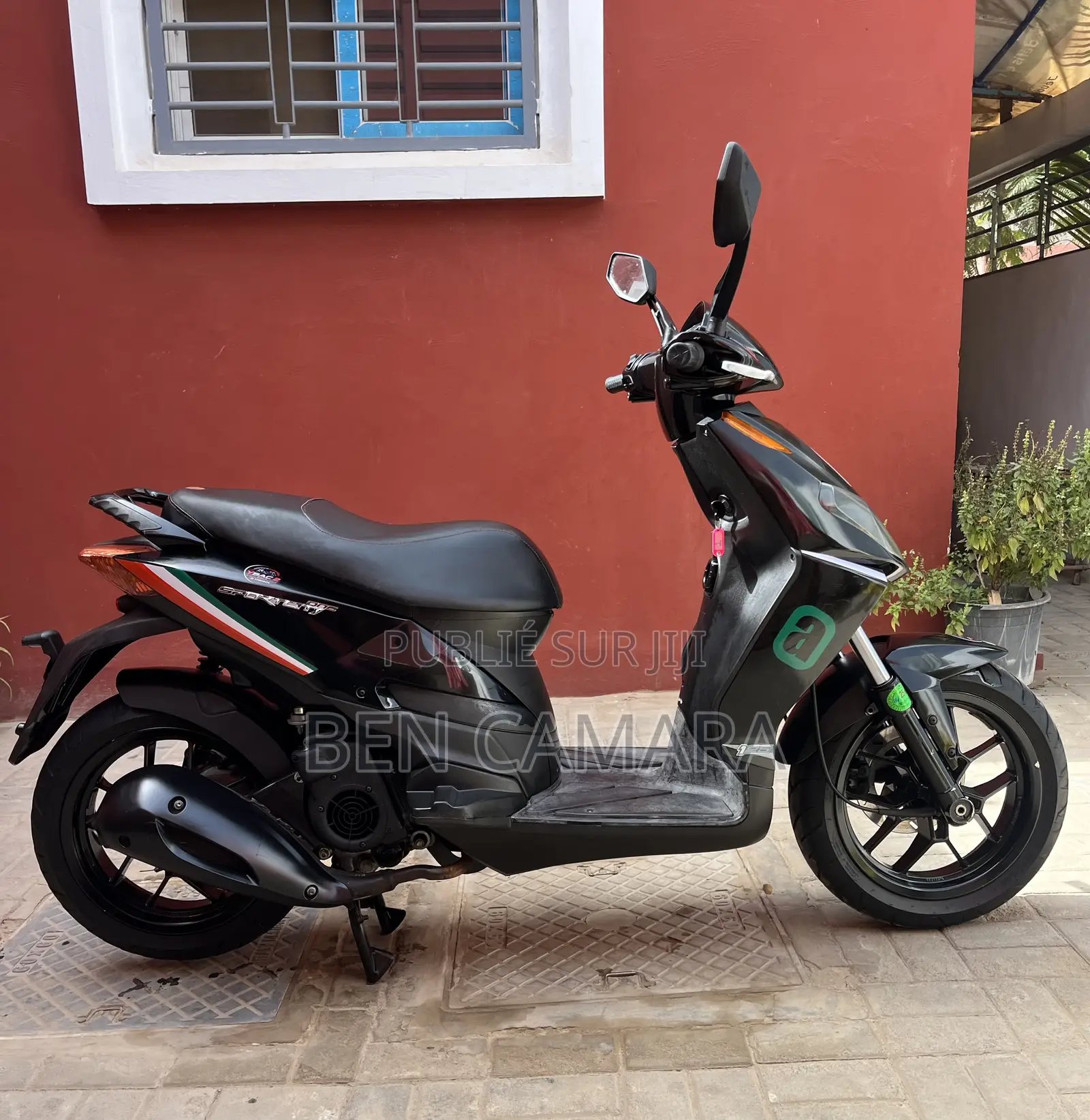 Nouveau Aprilia AF 2016 Noir