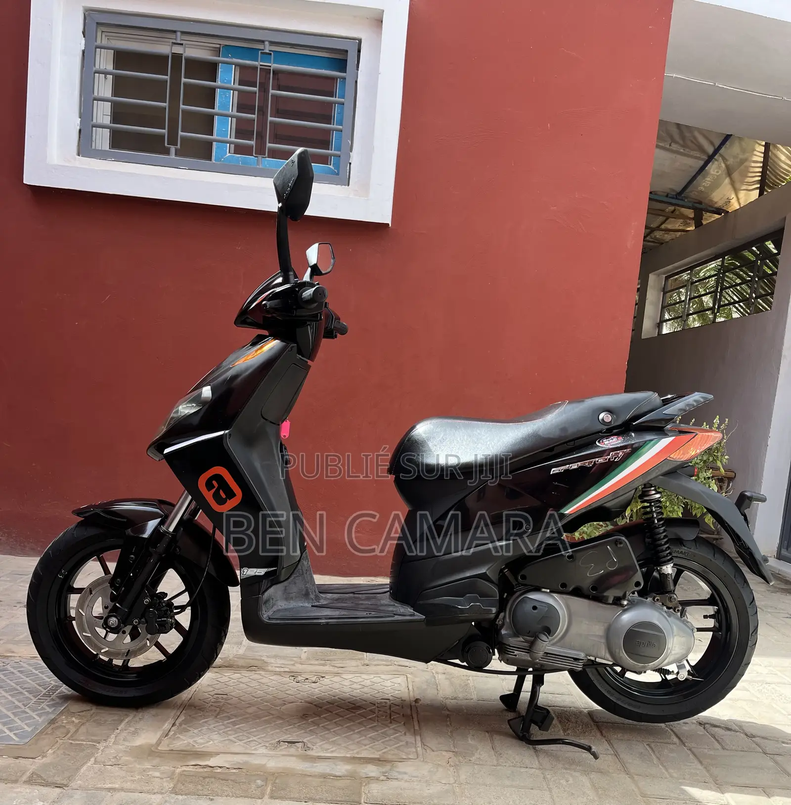 Nouveau Aprilia AF 2016 Noir