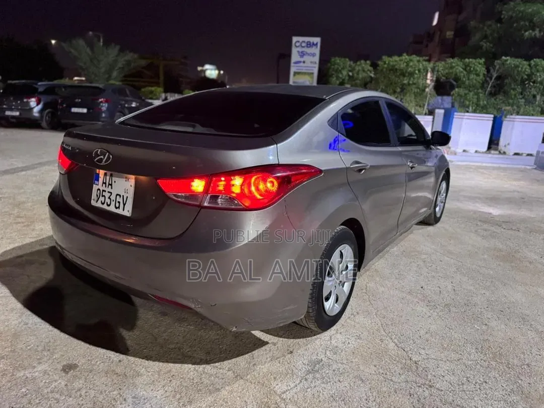 Hyundai Elantra 2013 Gris