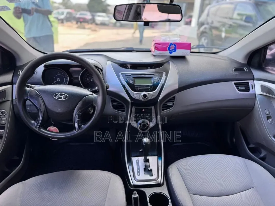 Hyundai Elantra 2013 Gris