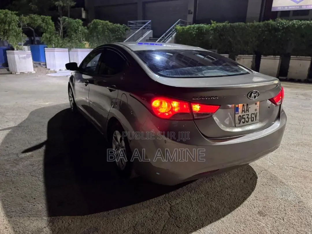 Hyundai Elantra 2013 Gris