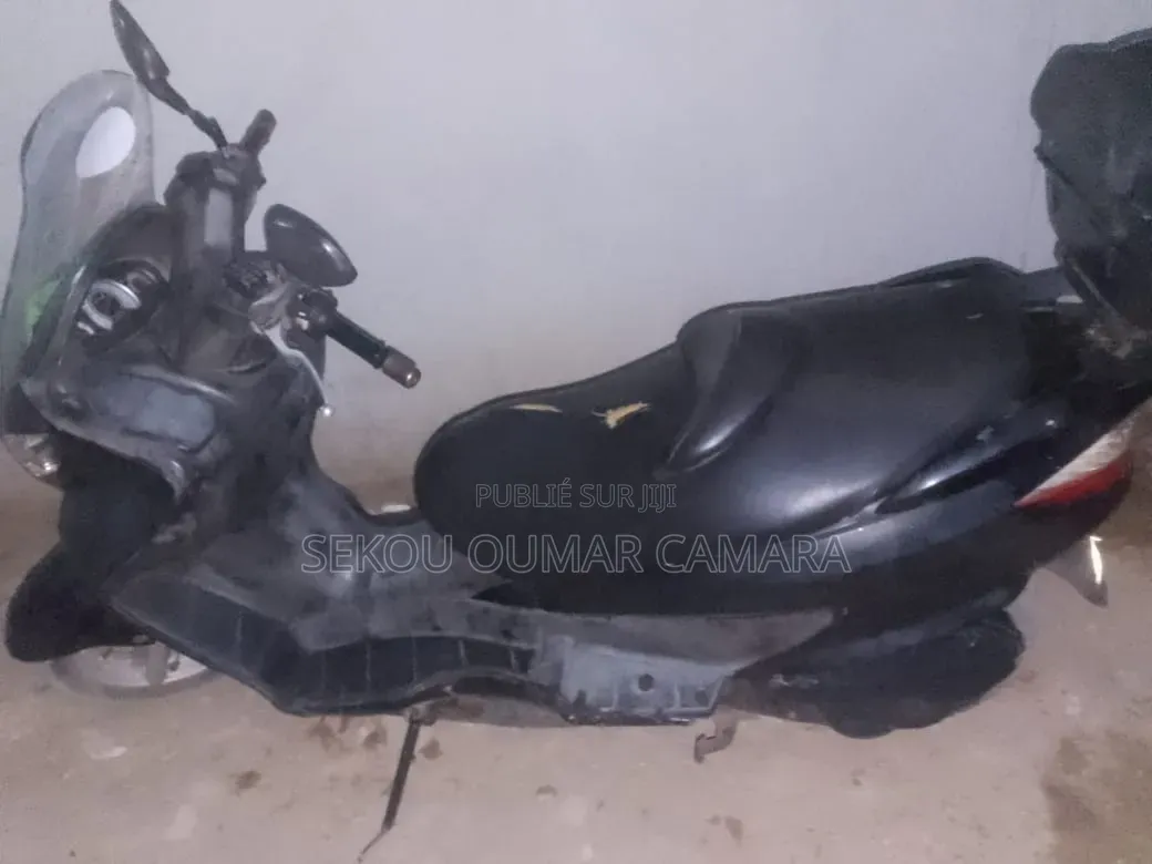 Suzuki Burgman 125 2008 Noir