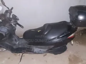 Suzuki Burgman 125 2008 Noir