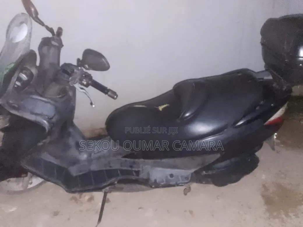 Suzuki Burgman 125 2008 Noir