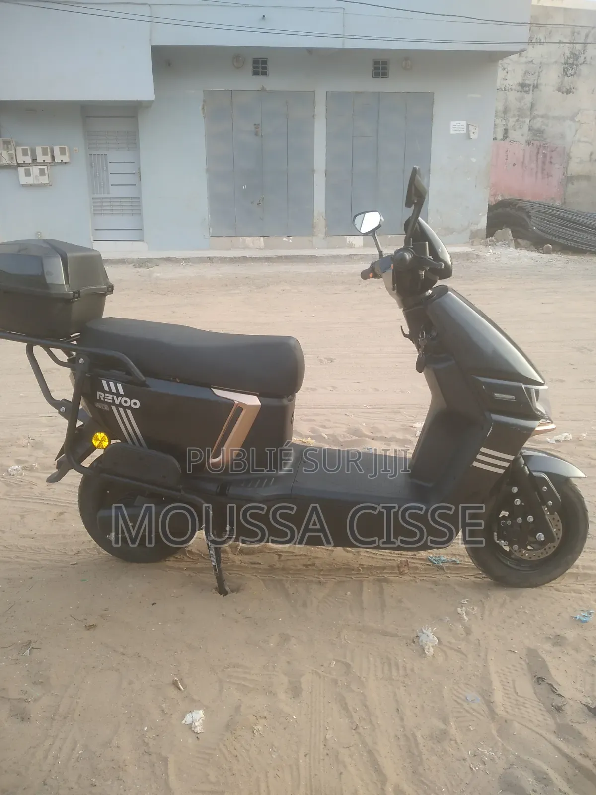 Revoo A12 2024 Noir