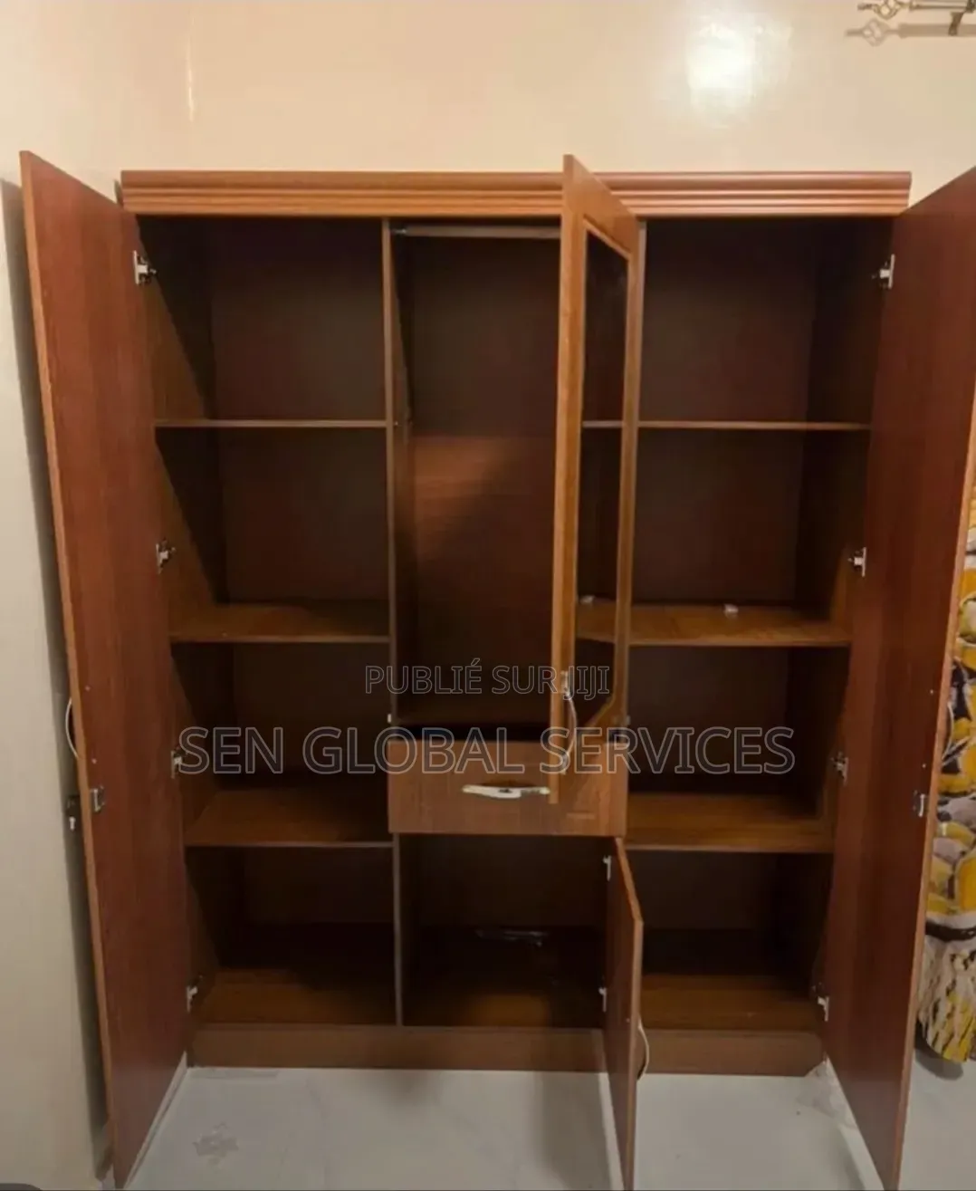 Armoire Neuve À Vendre