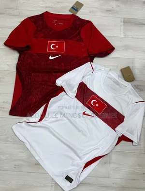 Maillots Turquie Disponible