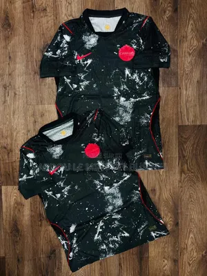 Maillots Canada Disponible