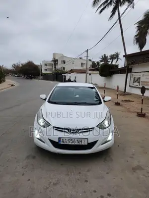 Hyundai Avante 2015 Blanc