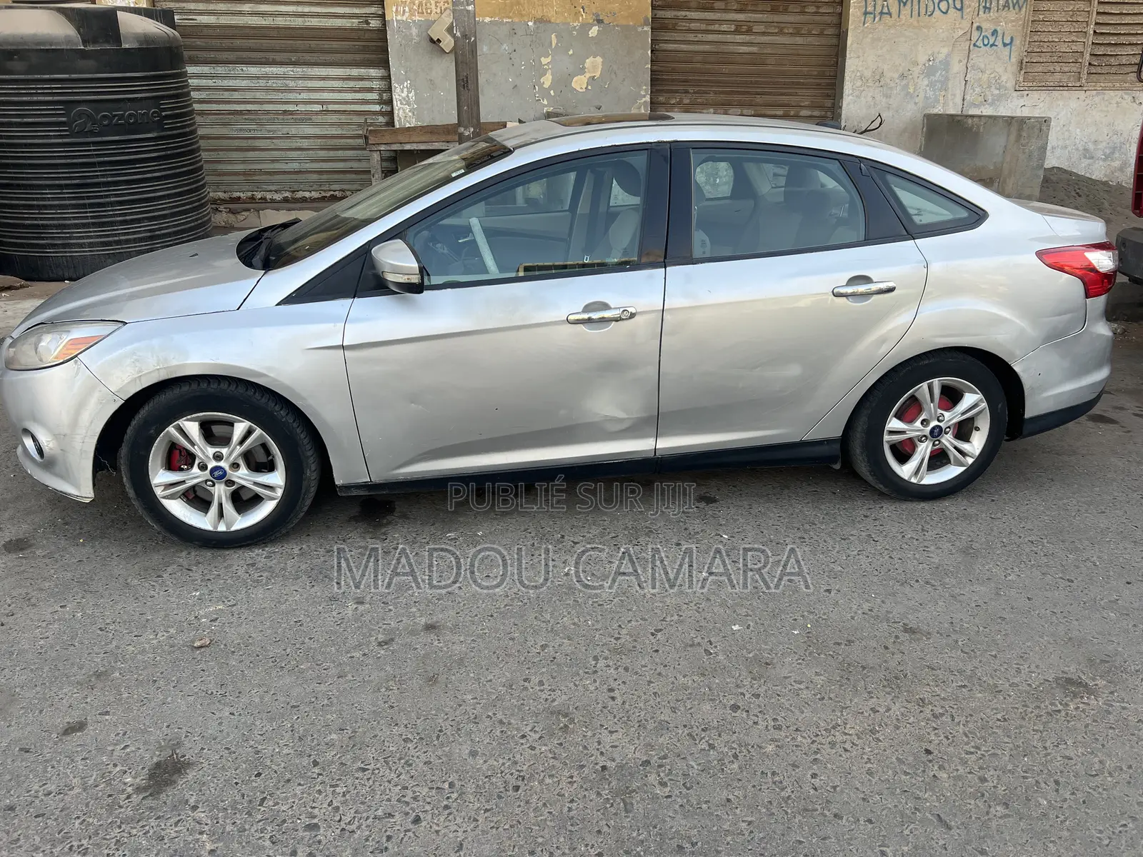 Ford Focus SE 4dr Hatchback (2.0L 4cyl 5M) 2014 Gris