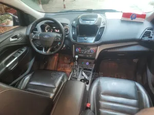 Ford Escape SE 4x4 2017 Noir