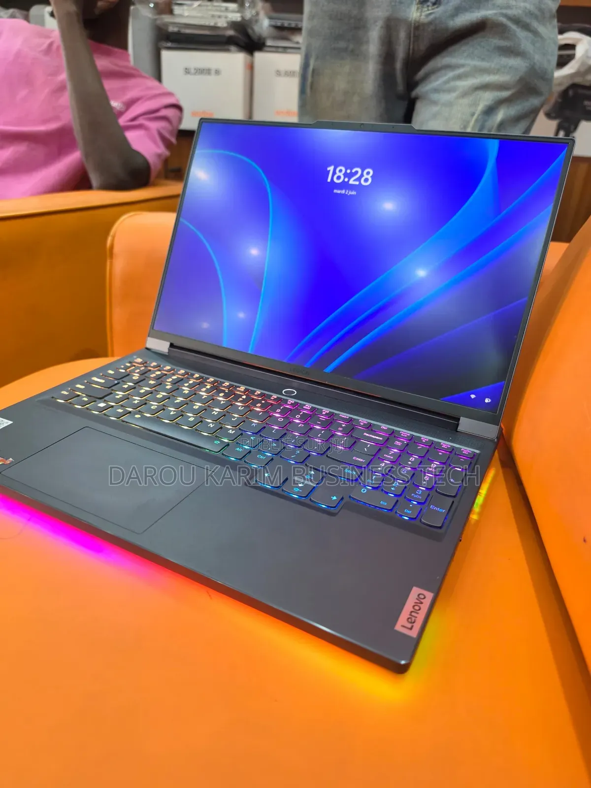 Nouveau Lenovo Legion Y7000P IRX9 Gaming Laptop 16GB AMD Ryzen 7 SSD 2T