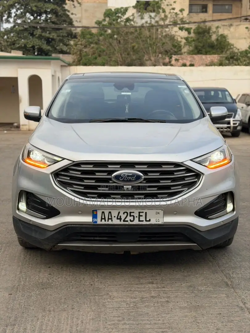 Ford Edge Titanium AWD 2018 Gris