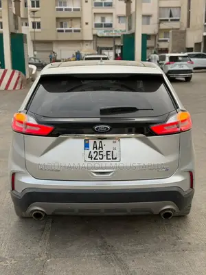 Ford Edge Titanium AWD 2018 Gris