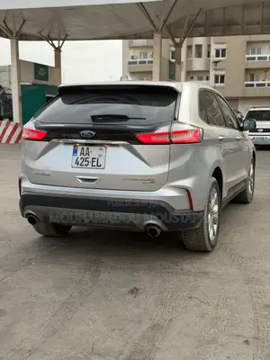Ford Edge Titanium AWD 2018 Gris