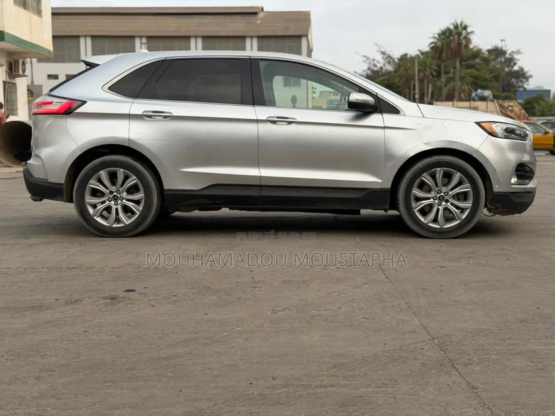 Ford Edge Titanium AWD 2018 Gris