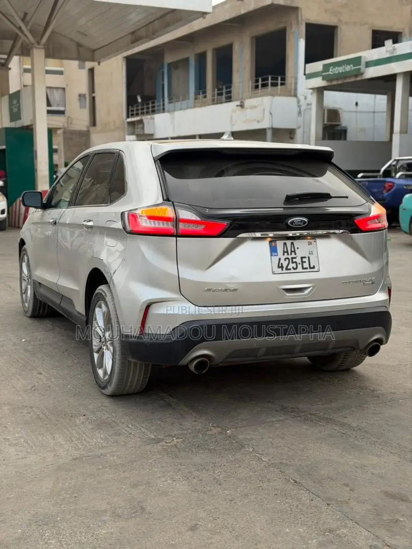 Ford Edge Titanium AWD 2018 Gris