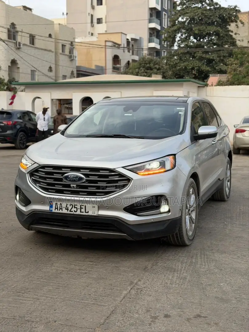 Ford Edge Titanium AWD 2018 Gris