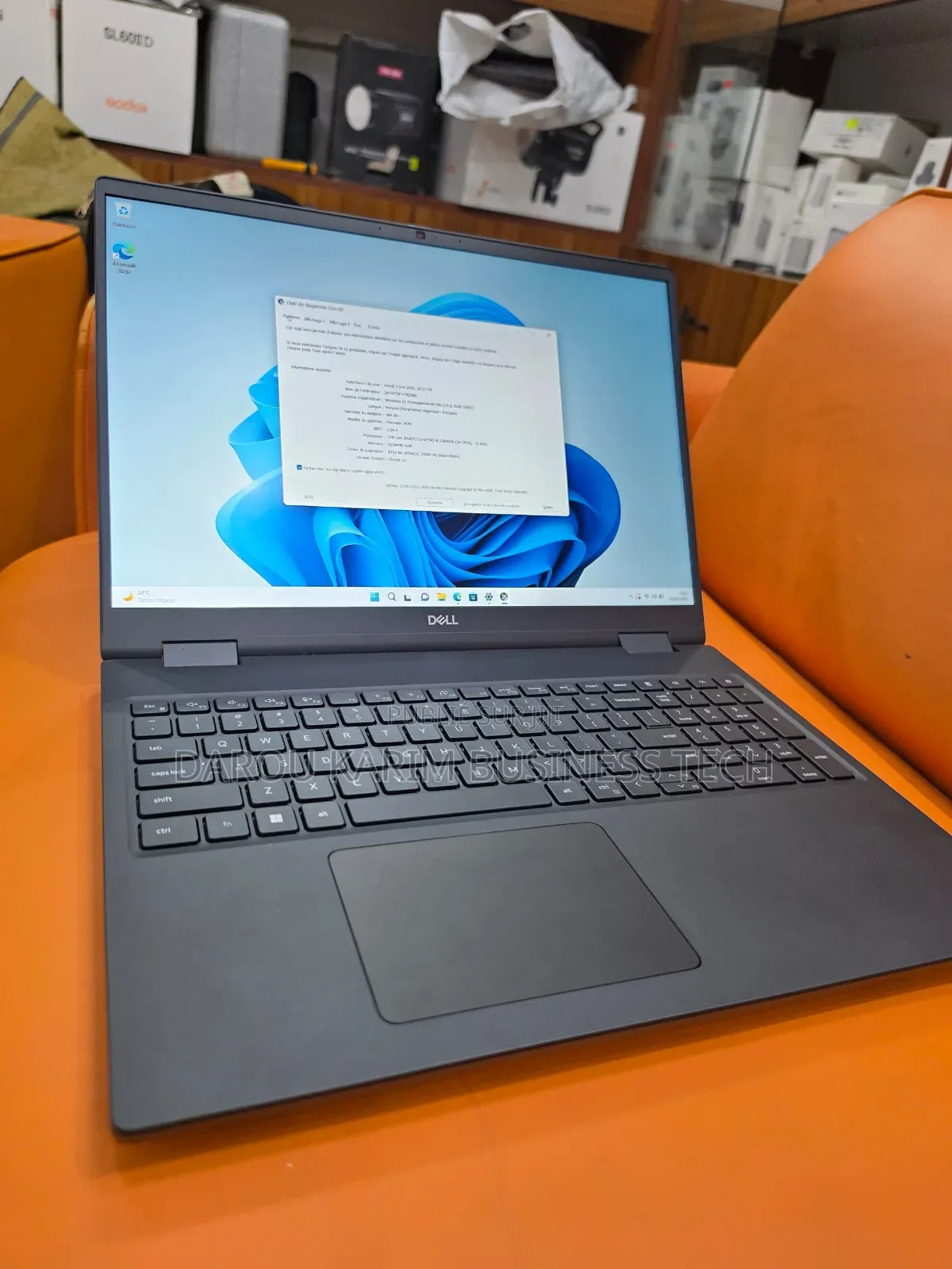 Nouveau Dell Precision 7670 32GB Intel Core i9 SSD 512GB