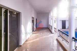 15chbre Villa dans Villa R+2 À Louer à Louer