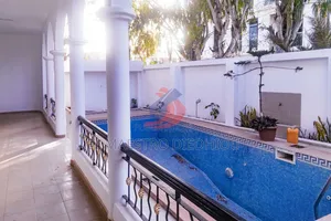 15chbre Villa dans Villa R+2 À Louer à Louer