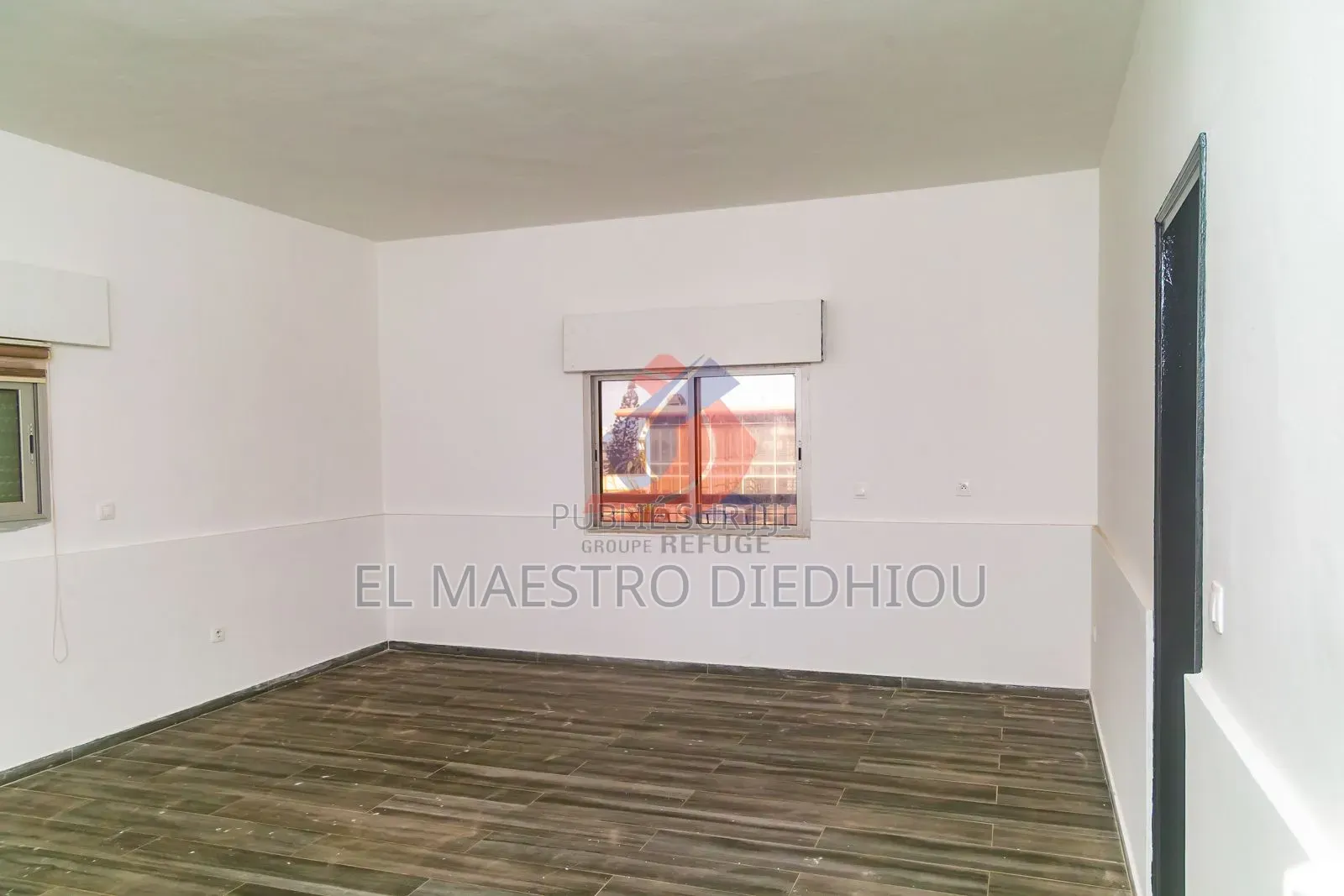 15chbre Villa dans Villa R+2 À Louer à Louer