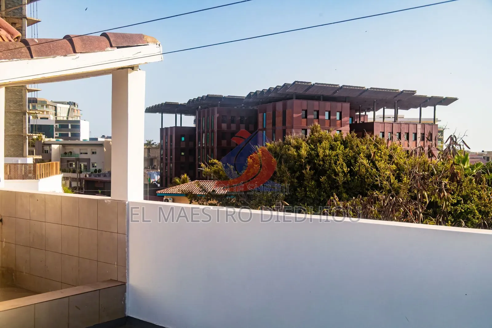 15chbre Villa dans Villa R+2 À Louer à Louer