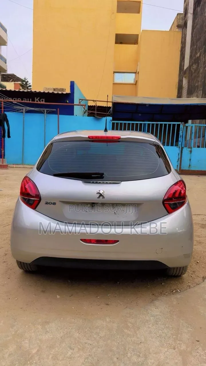 Peugeot 208 2016 Gris