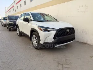 Nouveau Toyota RAV4 XLE AWD 2024 Blanc