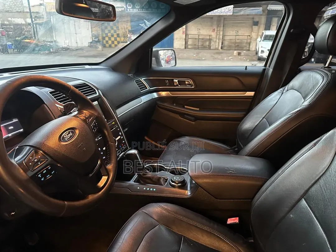 Ford Explorer 2016 Blanc