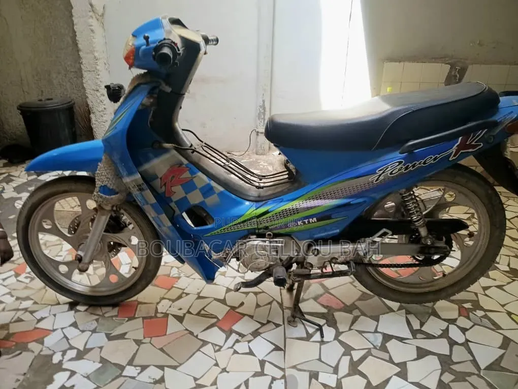 KTM RC 125 2025 Bleu