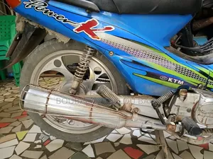 KTM RC 125 2025 Bleu