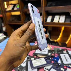 Nouveau Apple iPhone 11 64 GB Violet