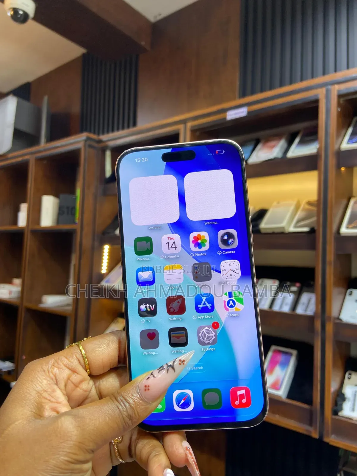 Nouveau Apple iPhone 14 Pro 128 GB Doré