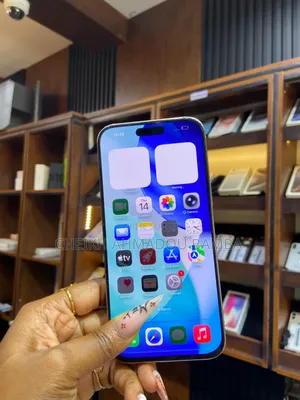 Nouveau Apple iPhone 14 Pro 128 GB Doré