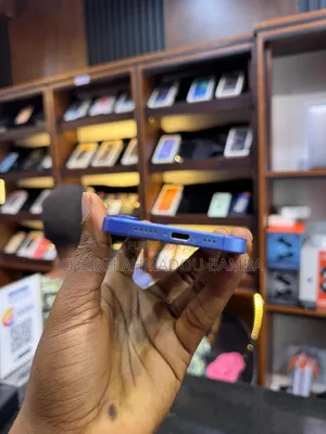Nouveau Apple iPhone 16 128 GB Bleu