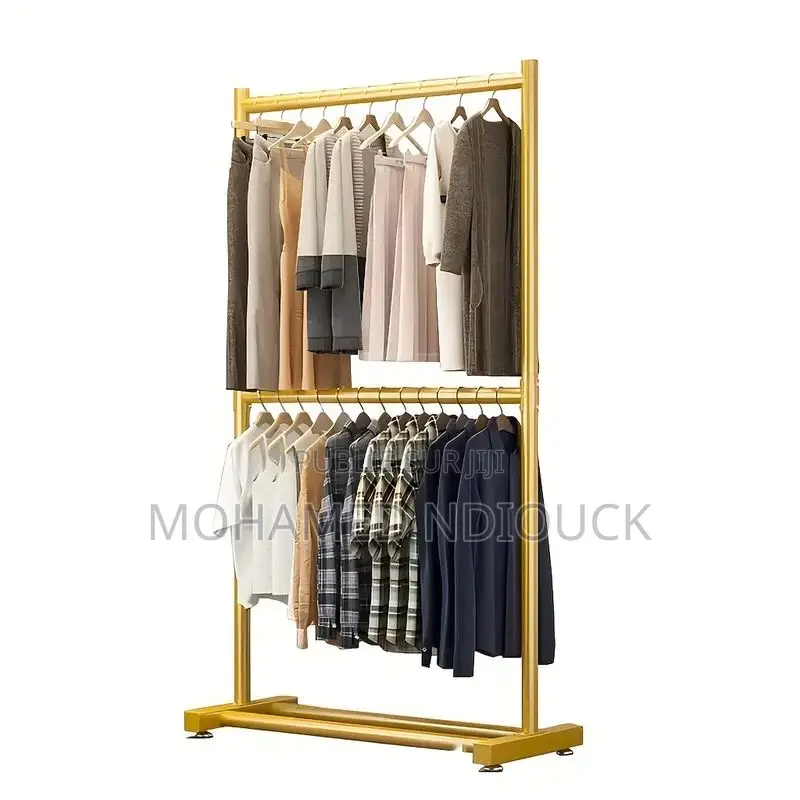 Porte-Manteau Sur Pied Raffiné en Métal Doré
