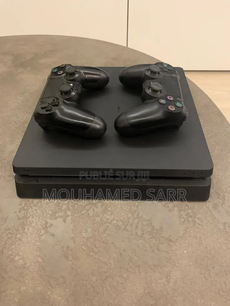 Ps4 Slim Flashée 12 Jeux