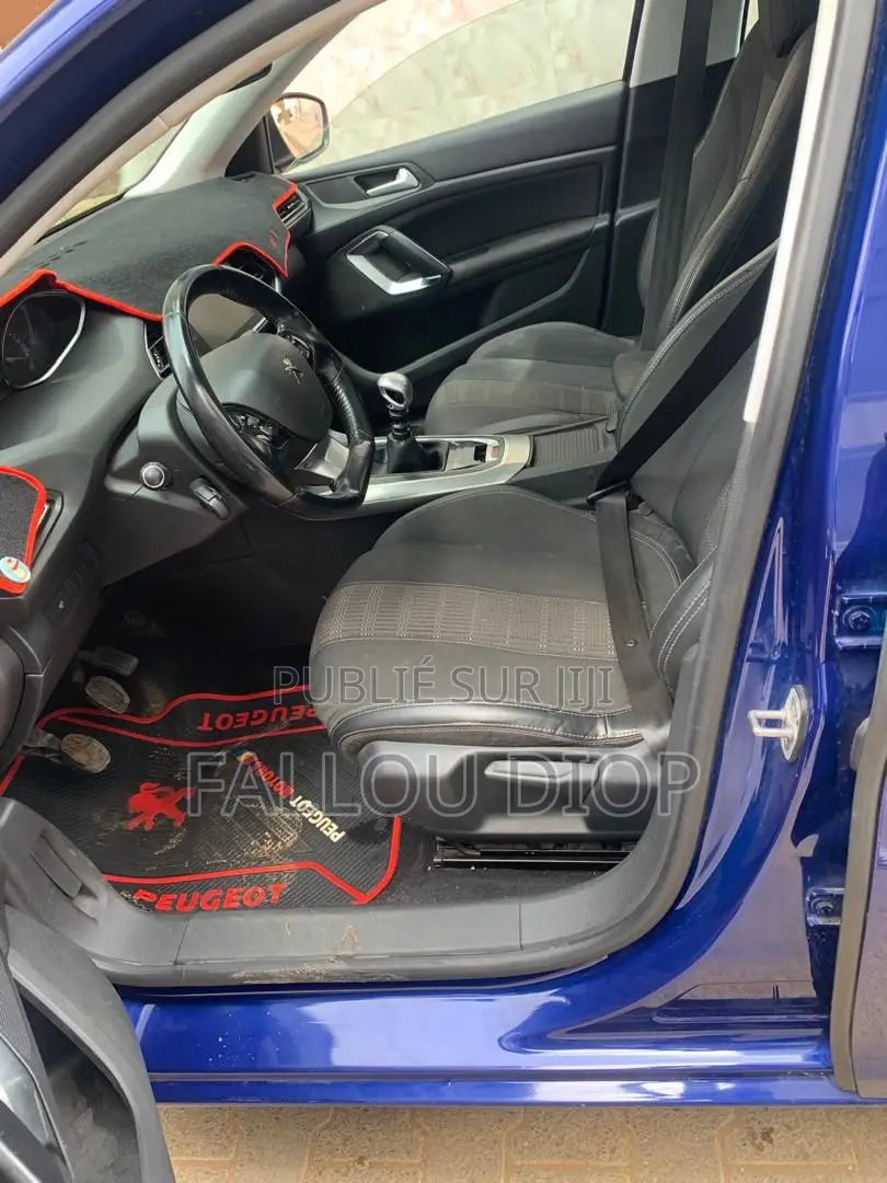 Peugeot 308 2018 Bleu