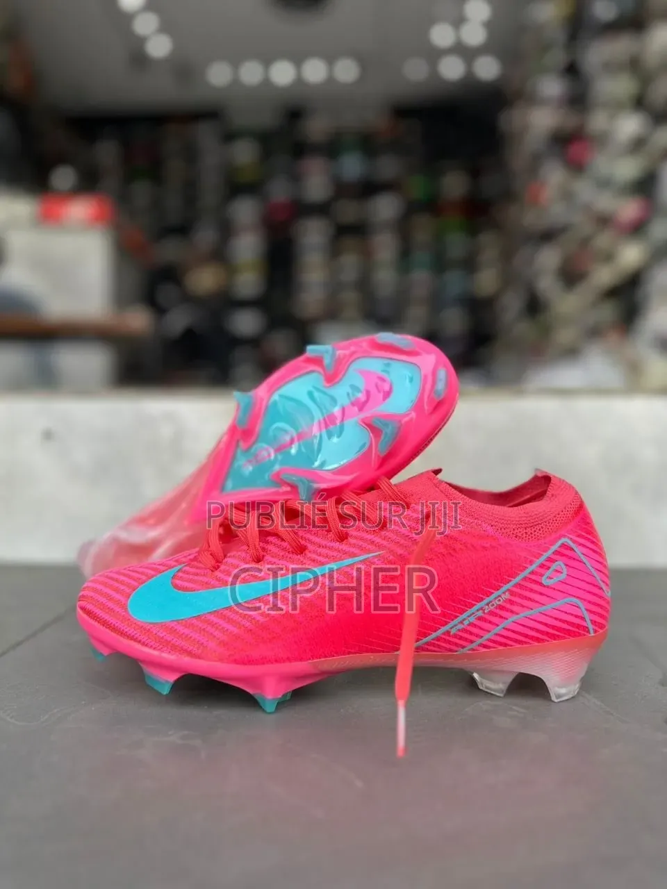 Crampons Original Chez Velodrome Boutique