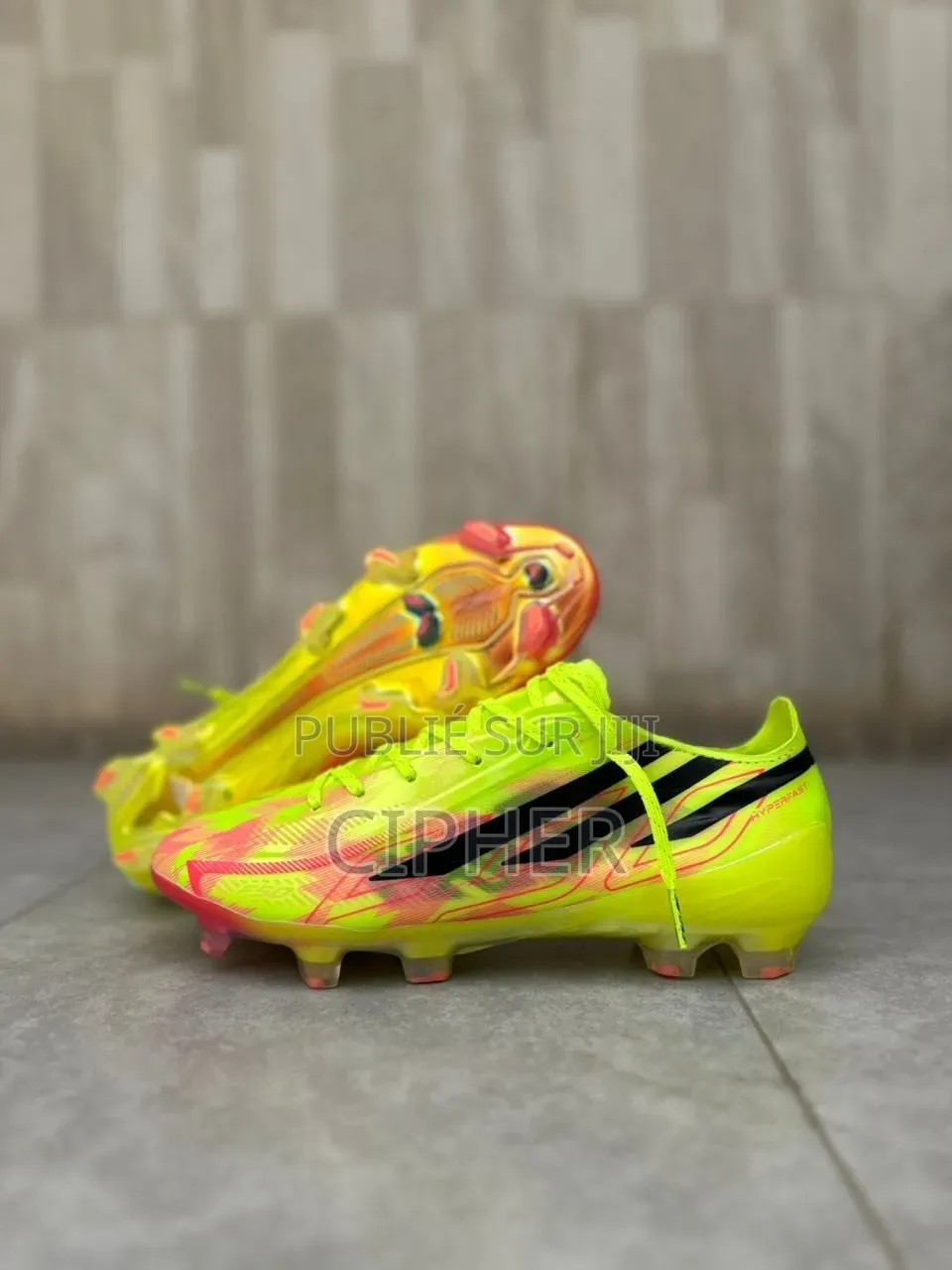 Crampons Original Chez Velodrome Boutique