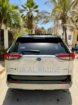 Toyota RAV4 2021 Blanc