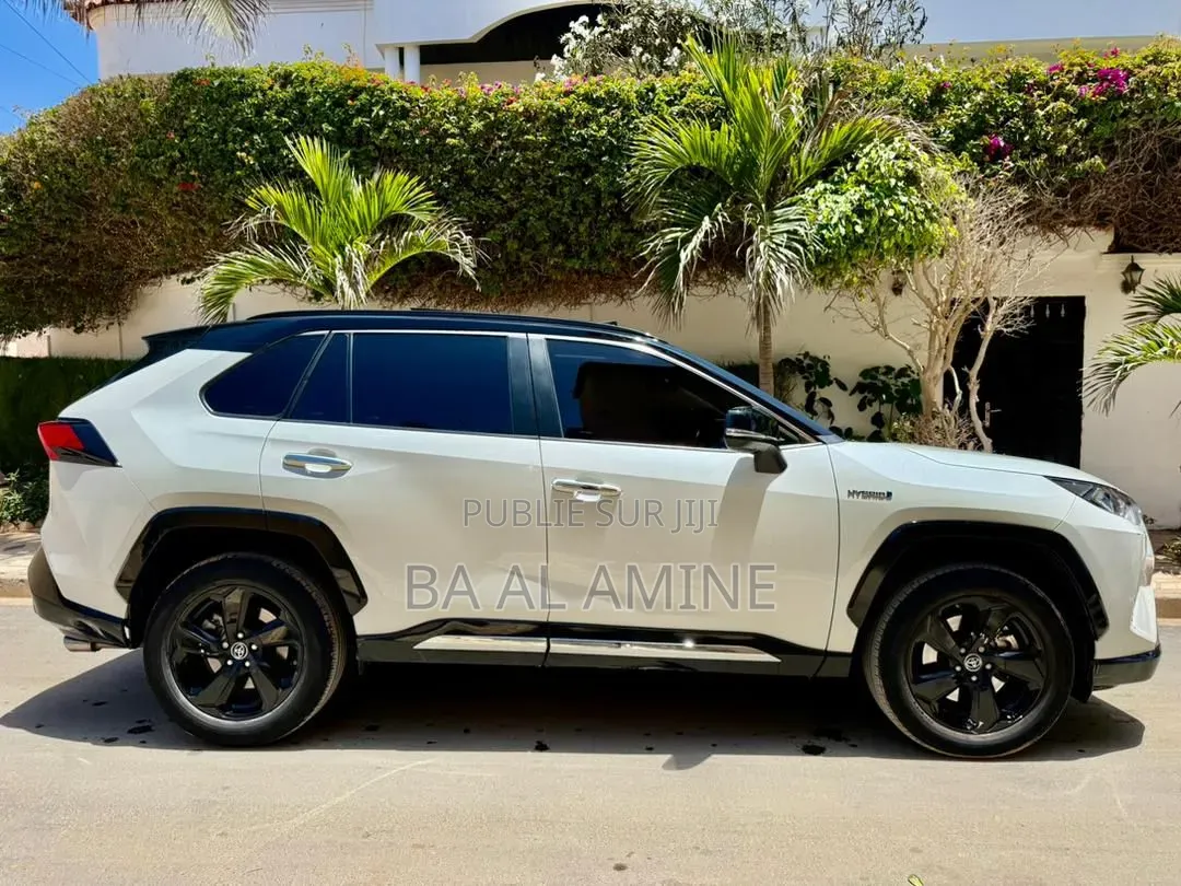 Toyota RAV4 2021 Blanc