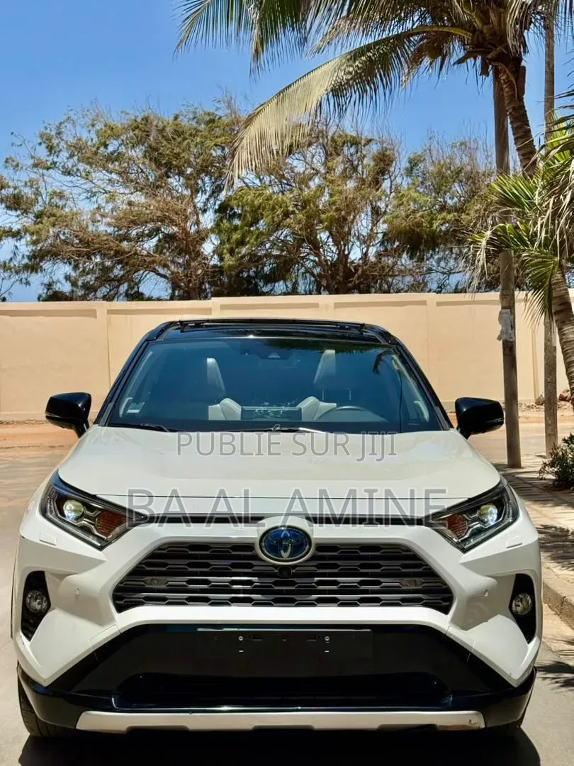 Toyota RAV4 2021 Blanc