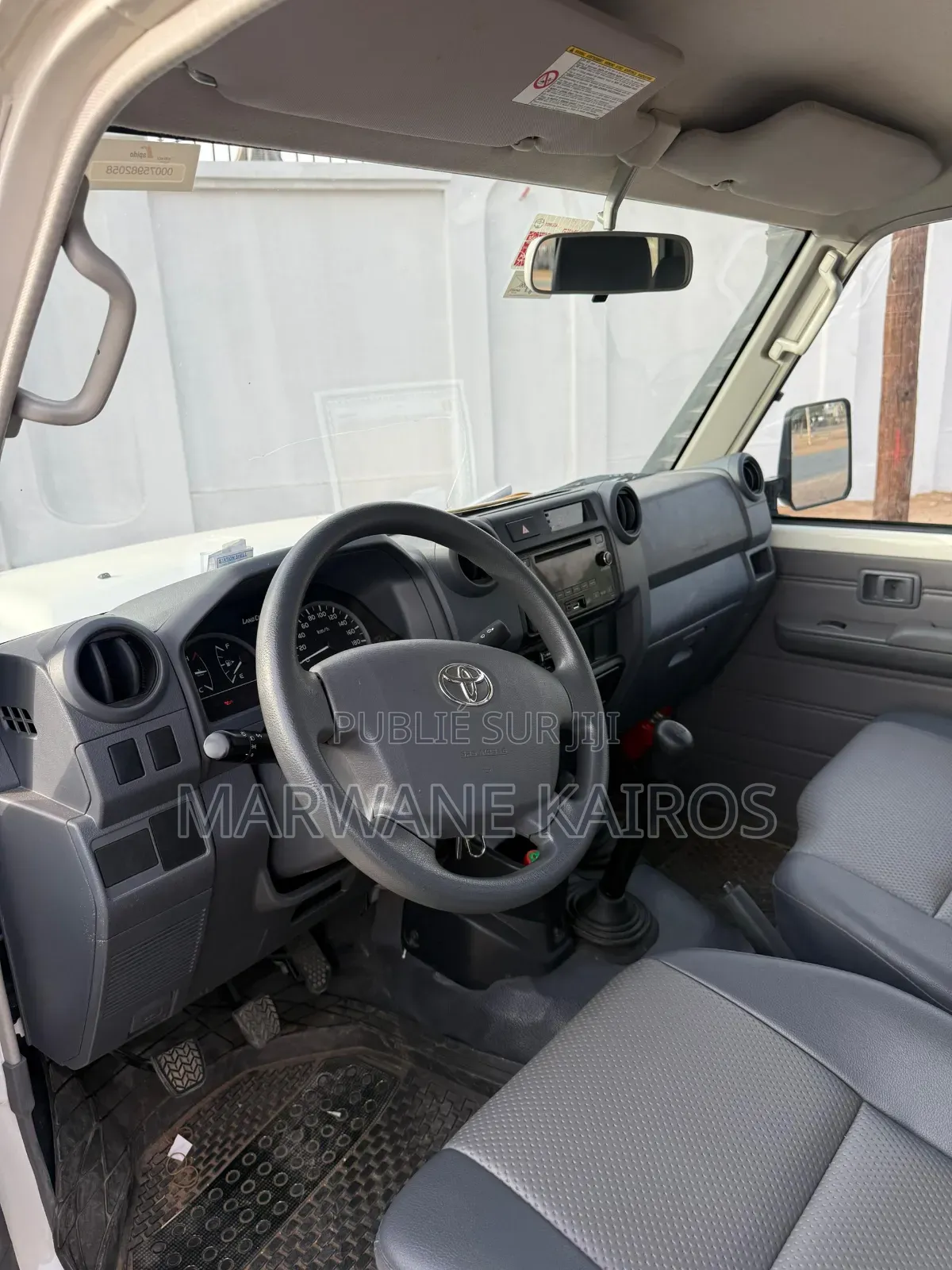 Toyota Land Cruiser 2022 Blanc