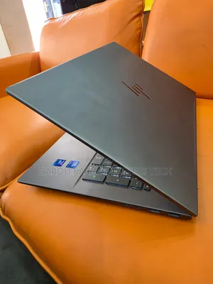 Nouveau Ordinateur portable HP Envy 17t 64GB Intel Core Ultra 7 SSD 2T