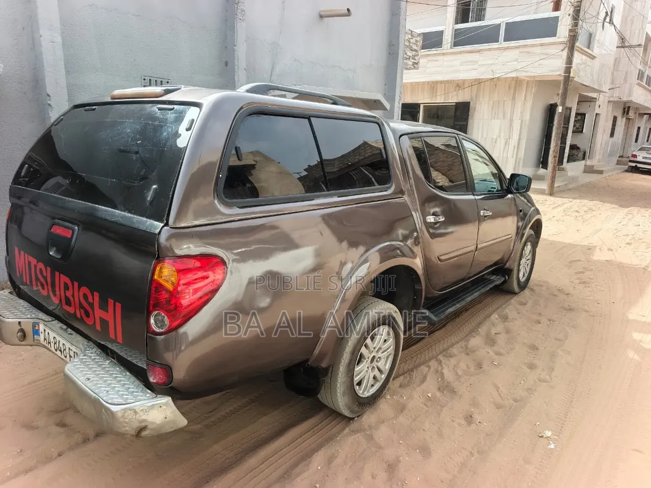 Mitsubishi L200 2010 Gris