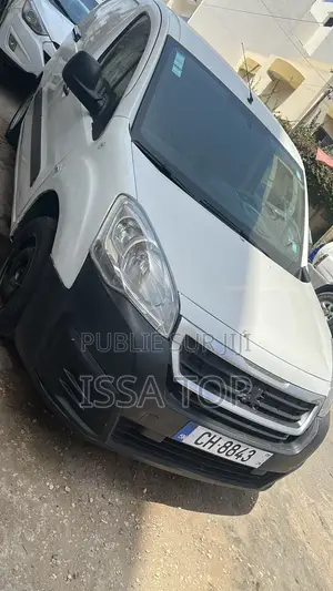 Peugeot Partenaire 2017 Blanc
