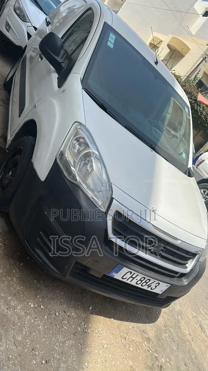 Peugeot Partenaire 2017 Blanc